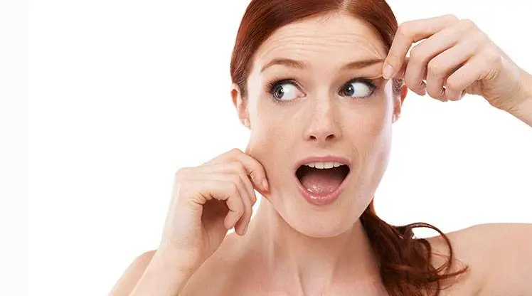 At what age should I start using anti-aging products? Tips to prevent wrinkles and fine lines.