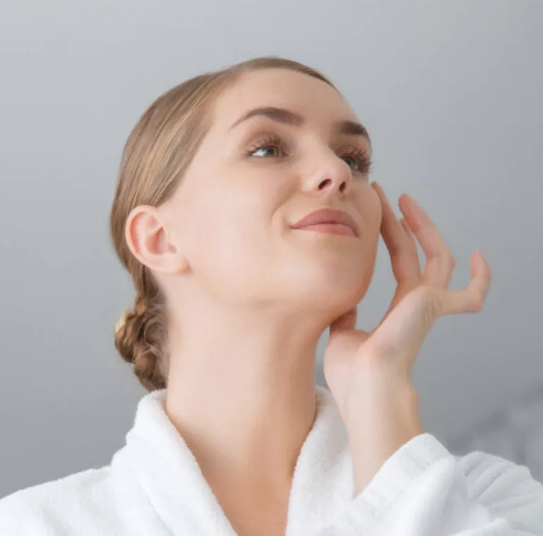 Aquagold Treatment Dubai 6 Threads facial treatment Dubai