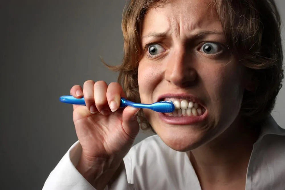 Bad oral and dental habits 2 Brushing hard